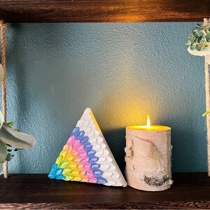 LoVe: Acrylic on Canvas